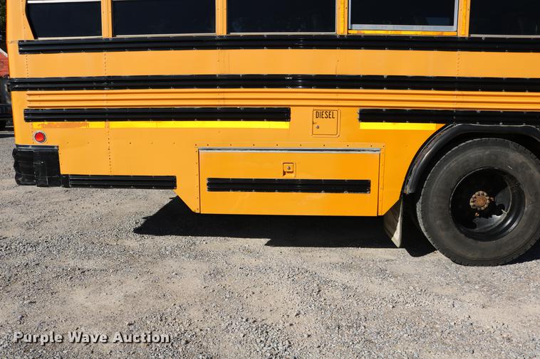 image for item DD0036 2000 Blue Bird TC2000 bus