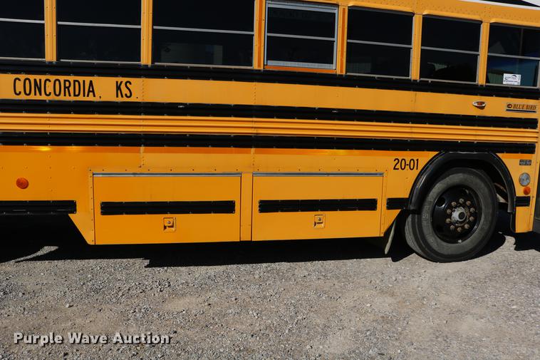 image for item DD0036 2000 Blue Bird TC2000 bus