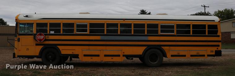 image for item DD0037 2000 Blue Bird TC2000 school bus