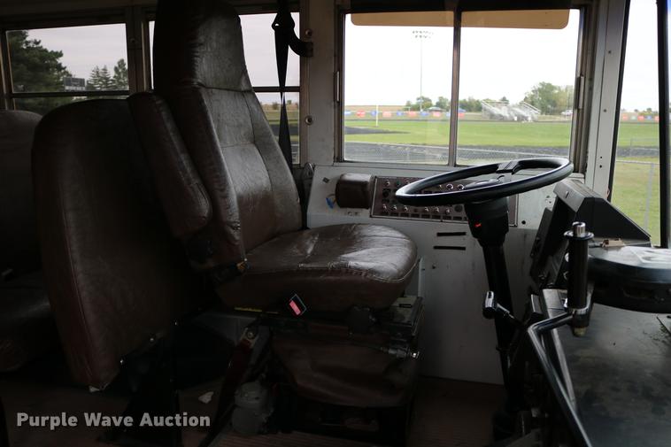 image for item DD0037 2000 Blue Bird TC2000 school bus