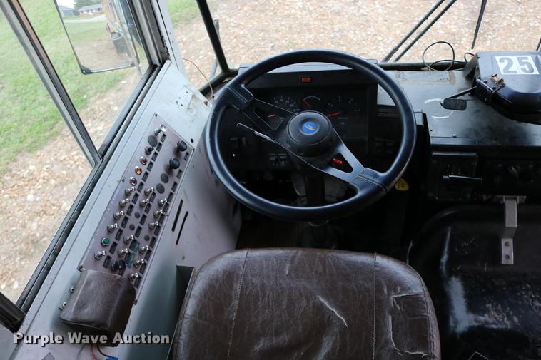 image for item DD0037 2000 Blue Bird TC2000 school bus