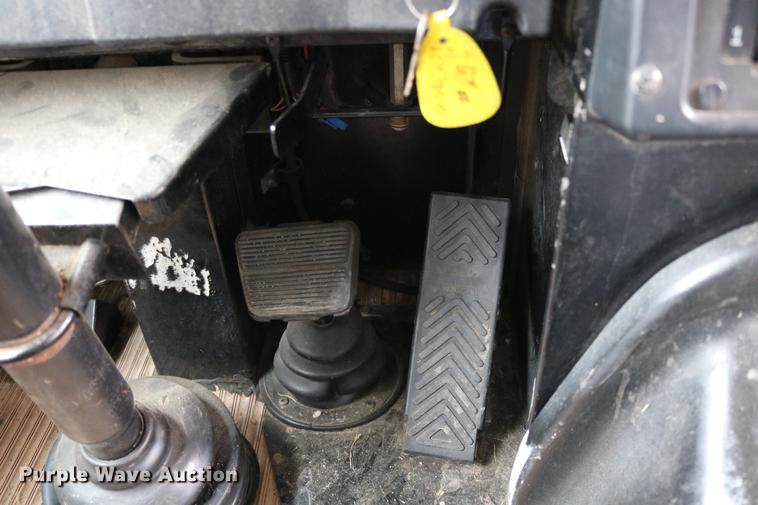 image for item DD0037 2000 Blue Bird TC2000 school bus