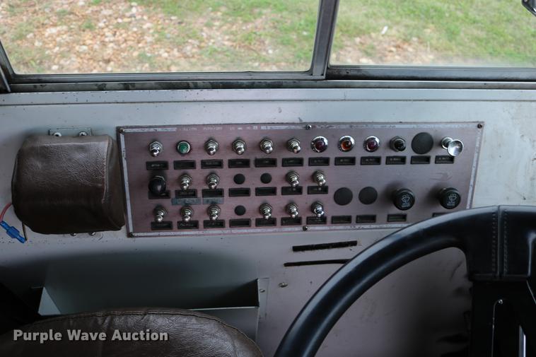 image for item DD0037 2000 Blue Bird TC2000 school bus