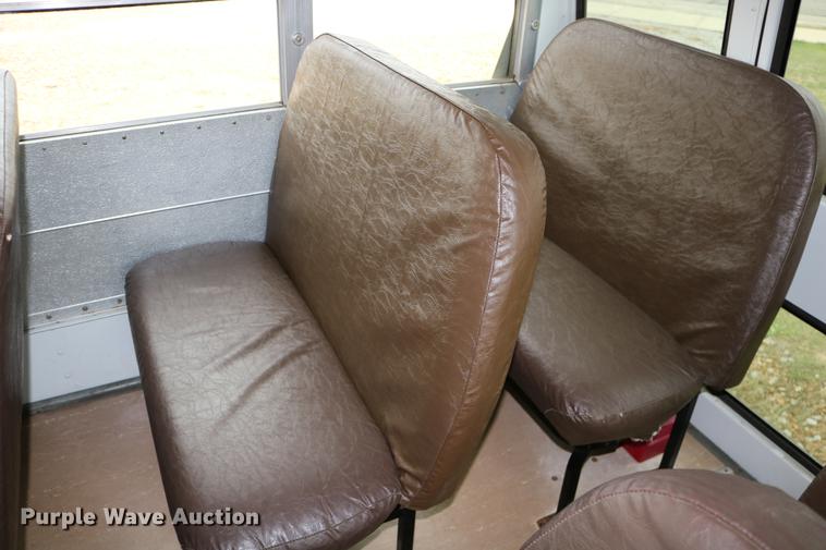 image for item DD0037 2000 Blue Bird TC2000 school bus