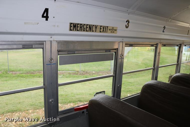 image for item DD0037 2000 Blue Bird TC2000 school bus