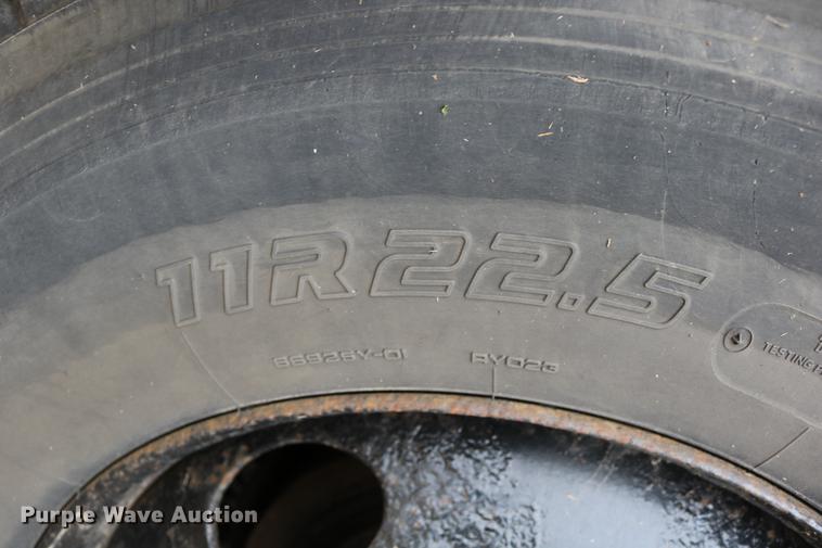 image for item DD0037 2000 Blue Bird TC2000 school bus