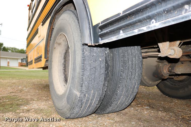 image for item DD0037 2000 Blue Bird TC2000 school bus