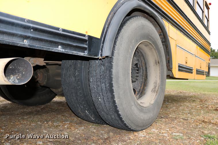 image for item DD0037 2000 Blue Bird TC2000 school bus