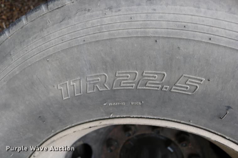 image for item DD0037 2000 Blue Bird TC2000 school bus