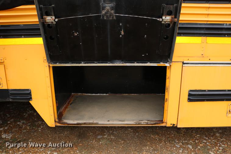 image for item DD0037 2000 Blue Bird TC2000 school bus