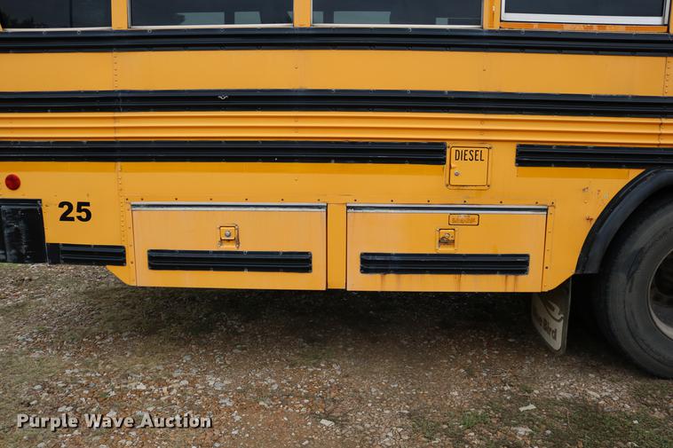 image for item DD0037 2000 Blue Bird TC2000 school bus