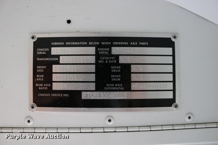 image for item DD0037 2000 Blue Bird TC2000 school bus