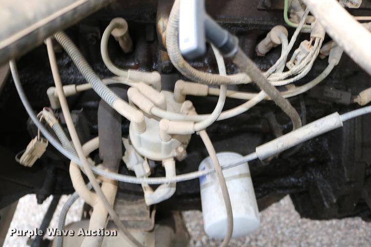 image for item DD0057 1995 Ford F150 pickup truck