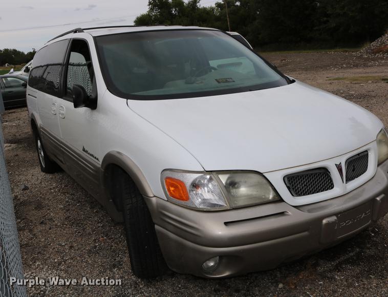 image for item DD0058 1999 Pontiac Montana van