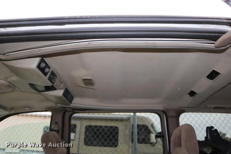 image for item DD0058 1999 Pontiac Montana van