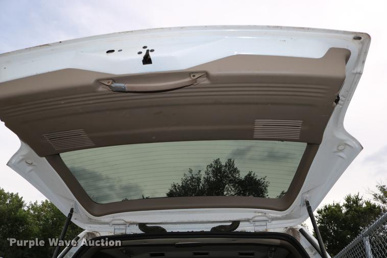 image for item DD0058 1999 Pontiac Montana van