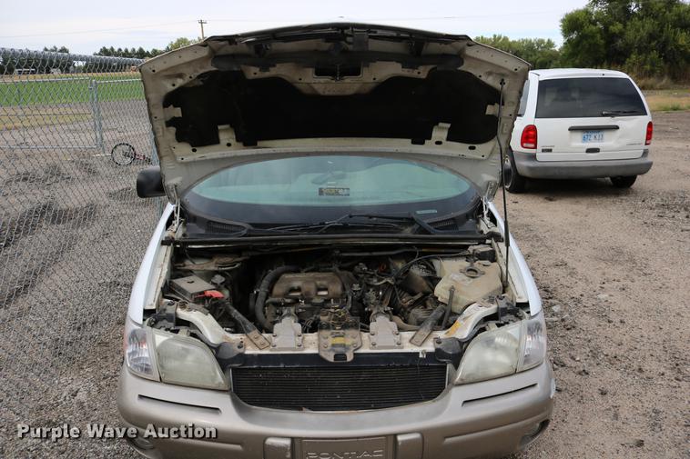 image for item DD0058 1999 Pontiac Montana van