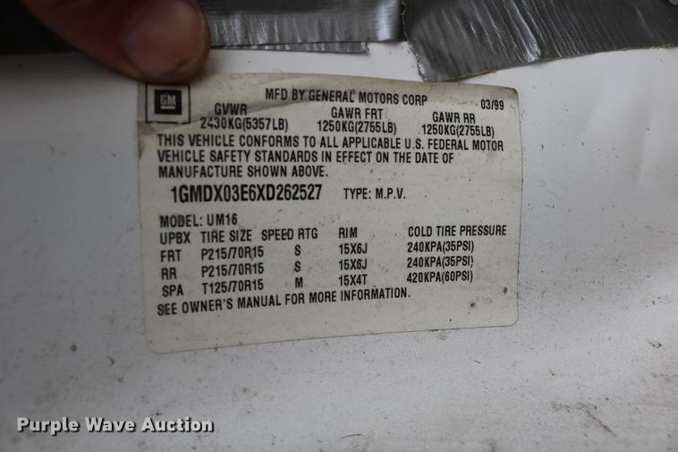 image for item DD0058 1999 Pontiac Montana van