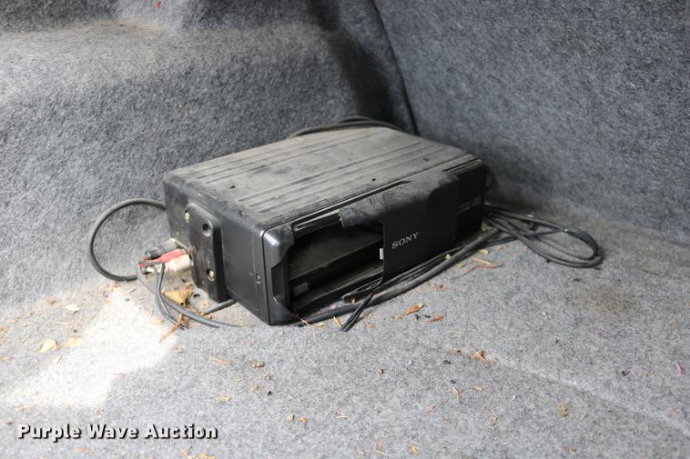 image for item DD0059 1997 Dodge Stratus