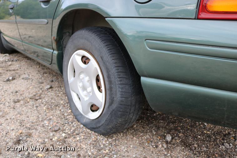 image for item DD0059 1997 Dodge Stratus