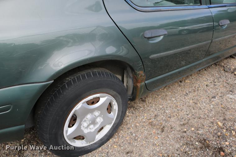 image for item DD0059 1997 Dodge Stratus