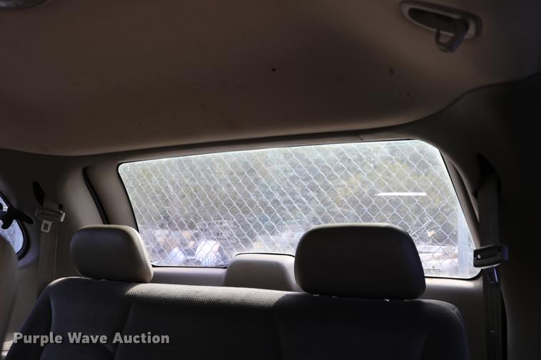 image for item DD0060 2002 Chrysler Voyager van