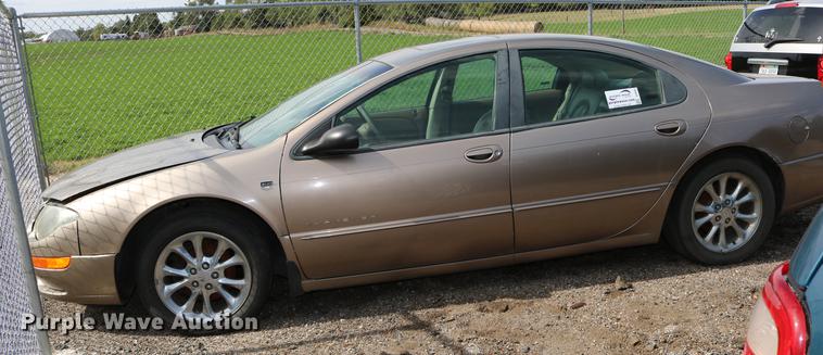 image for item DD0061 1999 Chrysler 300M