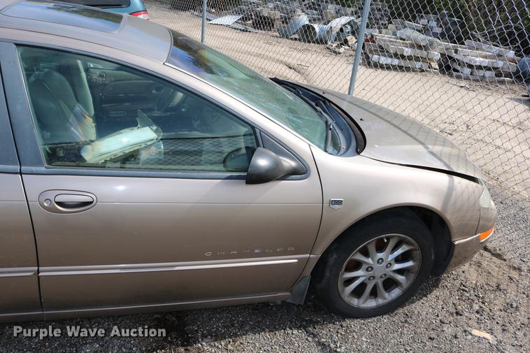 image for item DD0061 1999 Chrysler 300M