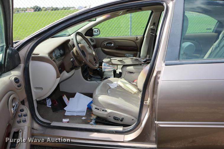 image for item DD0061 1999 Chrysler 300M