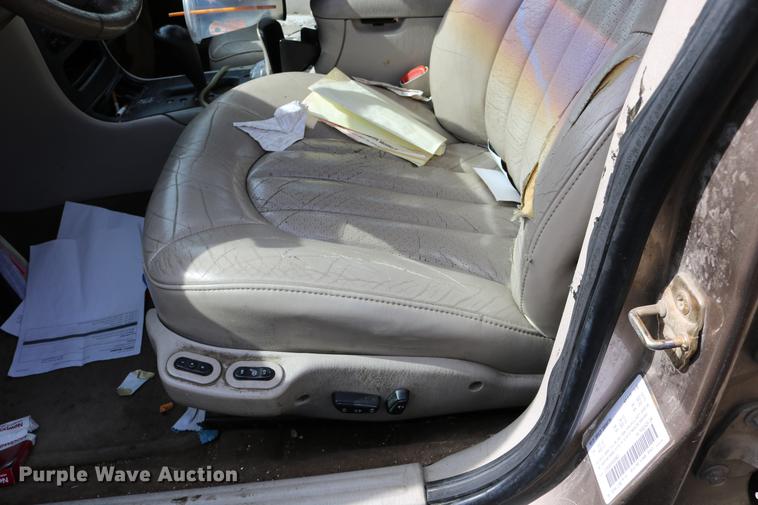 image for item DD0061 1999 Chrysler 300M