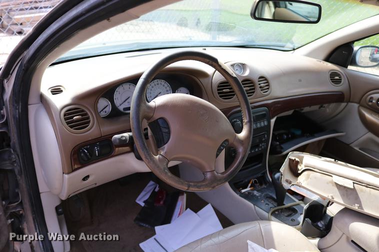 image for item DD0061 1999 Chrysler 300M