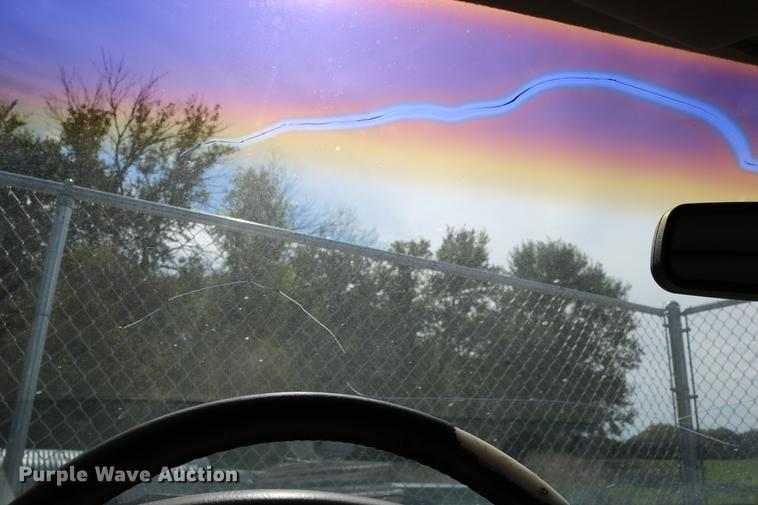 image for item DD0061 1999 Chrysler 300M