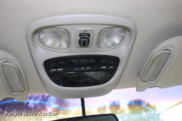 image for item DD0061 1999 Chrysler 300M