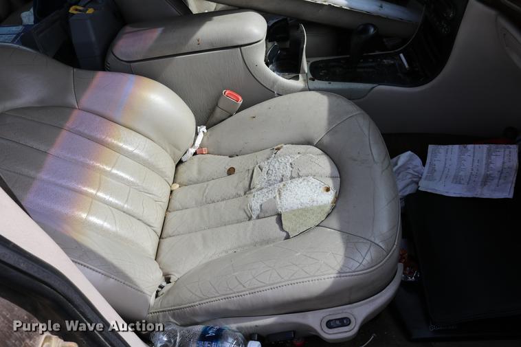 image for item DD0061 1999 Chrysler 300M