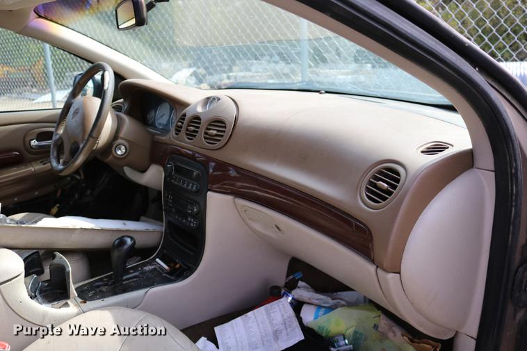 image for item DD0061 1999 Chrysler 300M