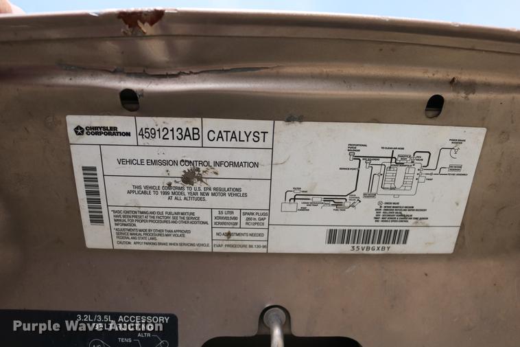 image for item DD0061 1999 Chrysler 300M