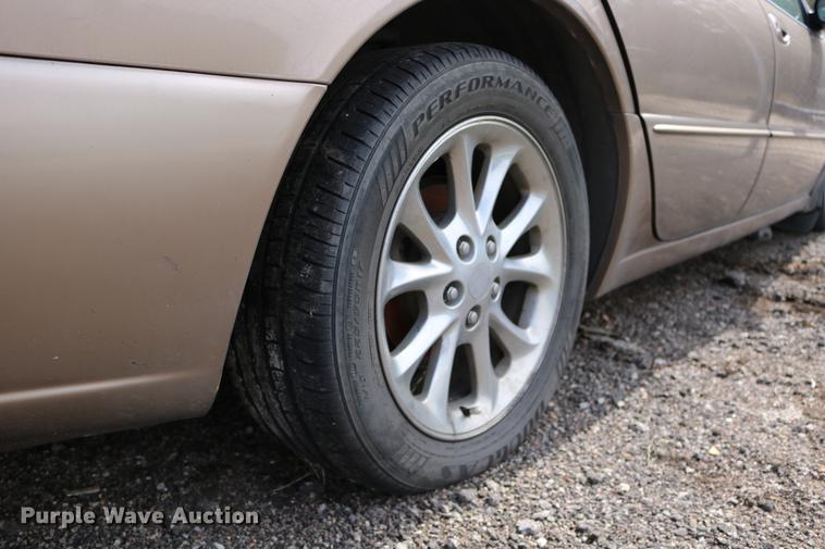 image for item DD0061 1999 Chrysler 300M