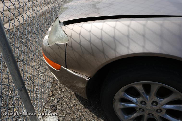 image for item DD0061 1999 Chrysler 300M