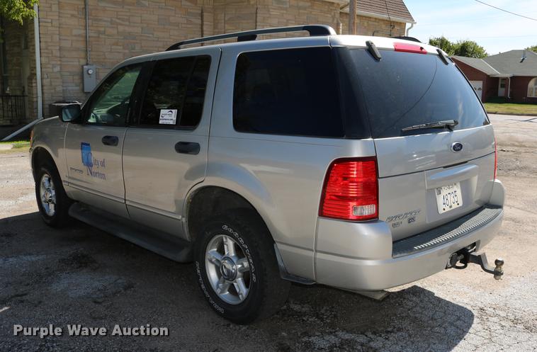 image for item DD0065 2004 Ford Explorer SUV