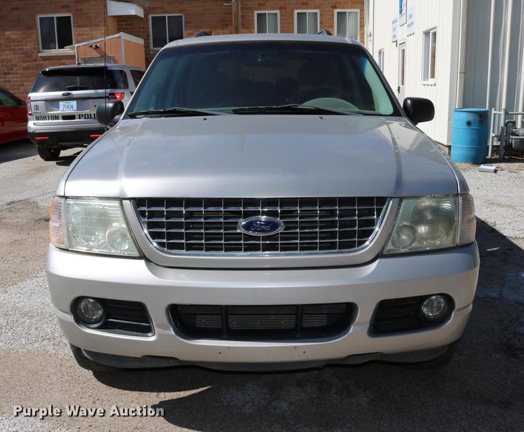 image for item DD0065 2004 Ford Explorer SUV