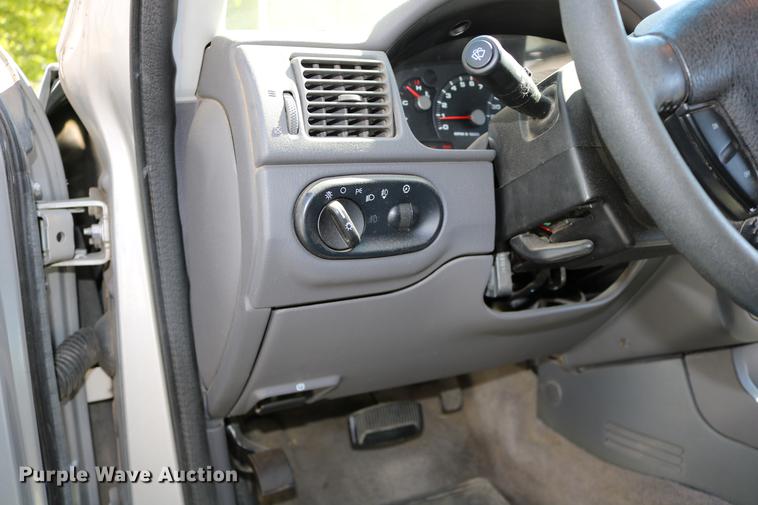 image for item DD0065 2004 Ford Explorer SUV