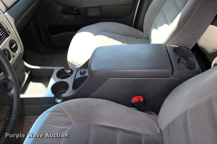 image for item DD0065 2004 Ford Explorer SUV