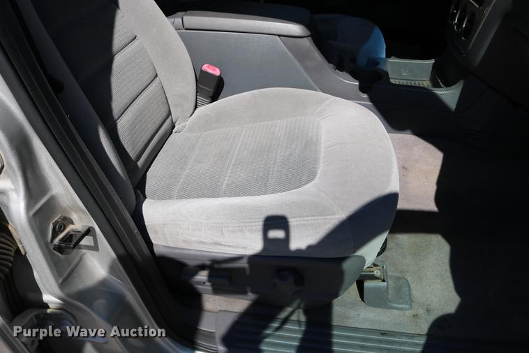 image for item DD0065 2004 Ford Explorer SUV
