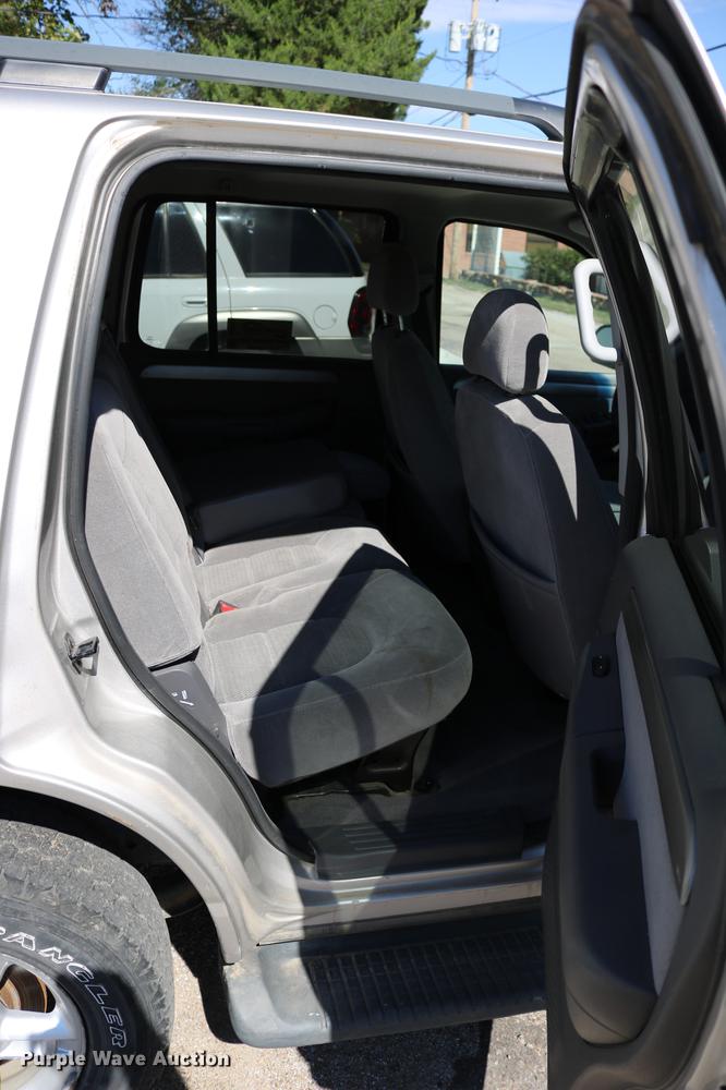 image for item DD0065 2004 Ford Explorer SUV