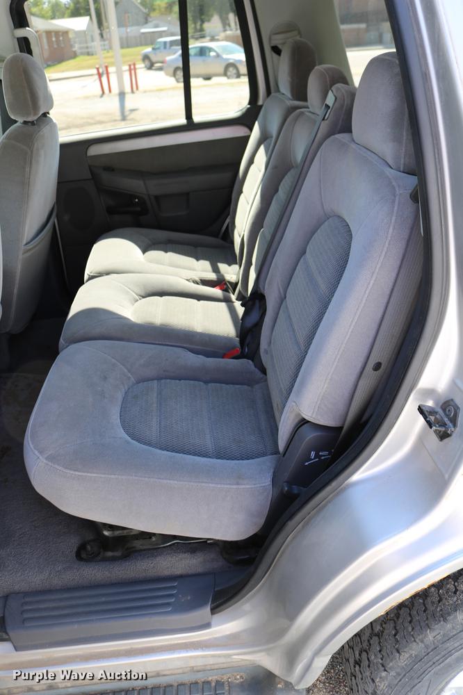 image for item DD0065 2004 Ford Explorer SUV
