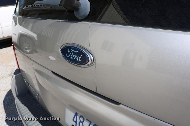 image for item DD0065 2004 Ford Explorer SUV