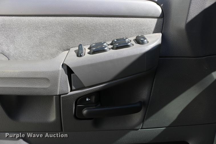 image for item DD0065 2004 Ford Explorer SUV