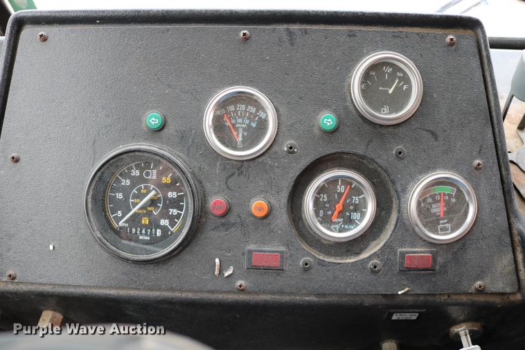 image for item DD0068 1993 Blue Bird TC2000 school bus