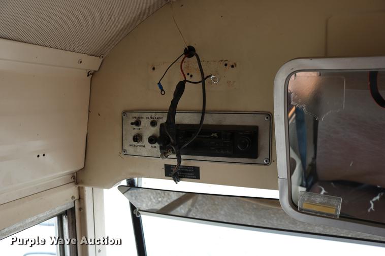 image for item DD0068 1993 Blue Bird TC2000 school bus