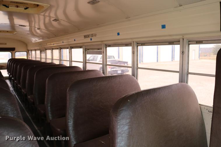 image for item DD0068 1993 Blue Bird TC2000 school bus